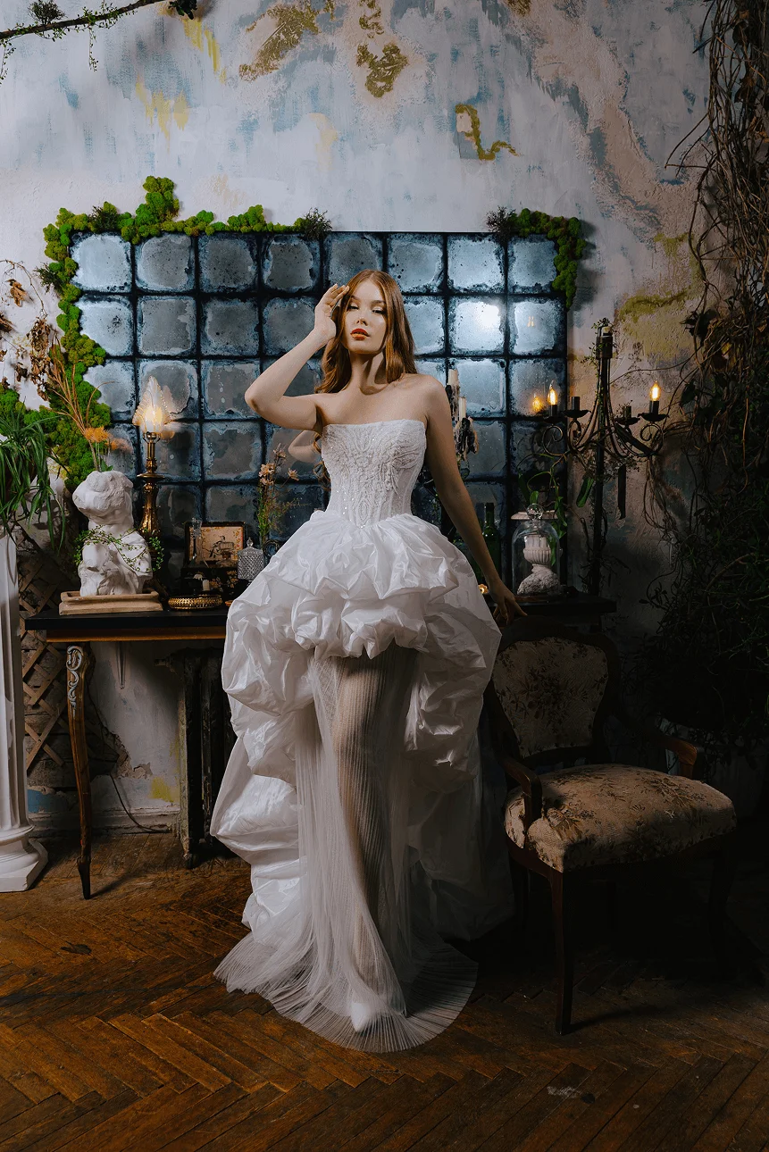 LARA BRIDAL