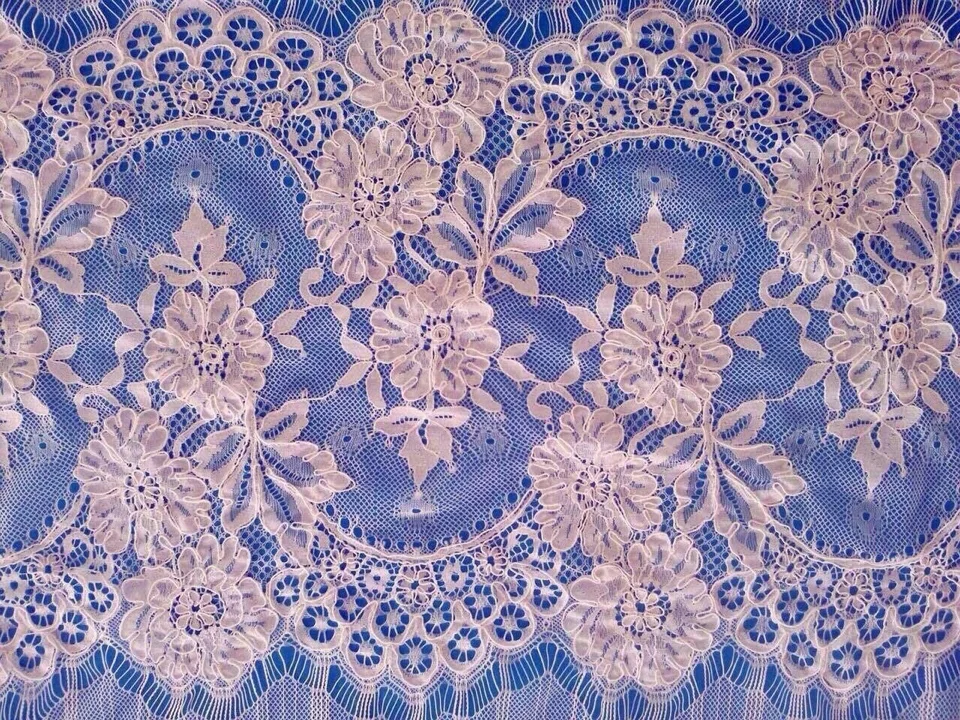 MAGIC LACE
