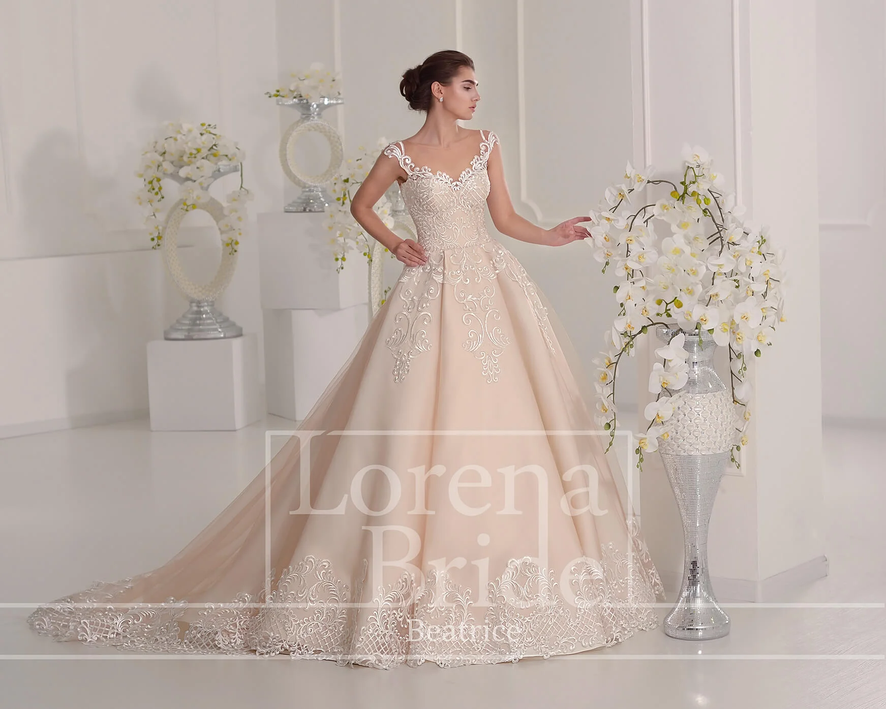 LORENA BRIDE